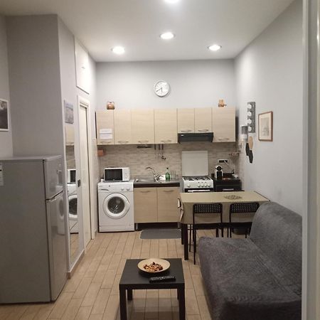 A Casa Di Francesca Apartment Наполи Екстериор снимка